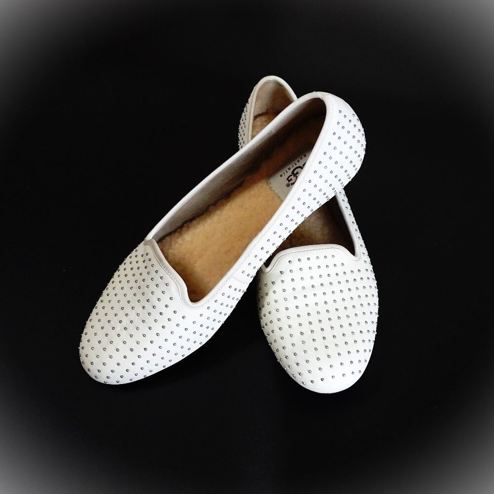 UGG Australia NWOT Alloway Studded Flats Cream Leather Shearling Lined Sz 9